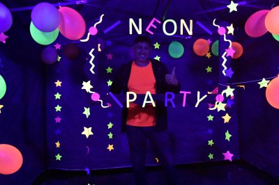 Neon Party 2025